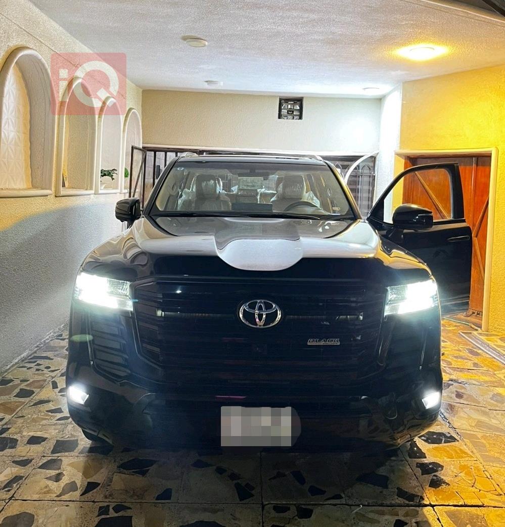 تويوتا لاندكروزر